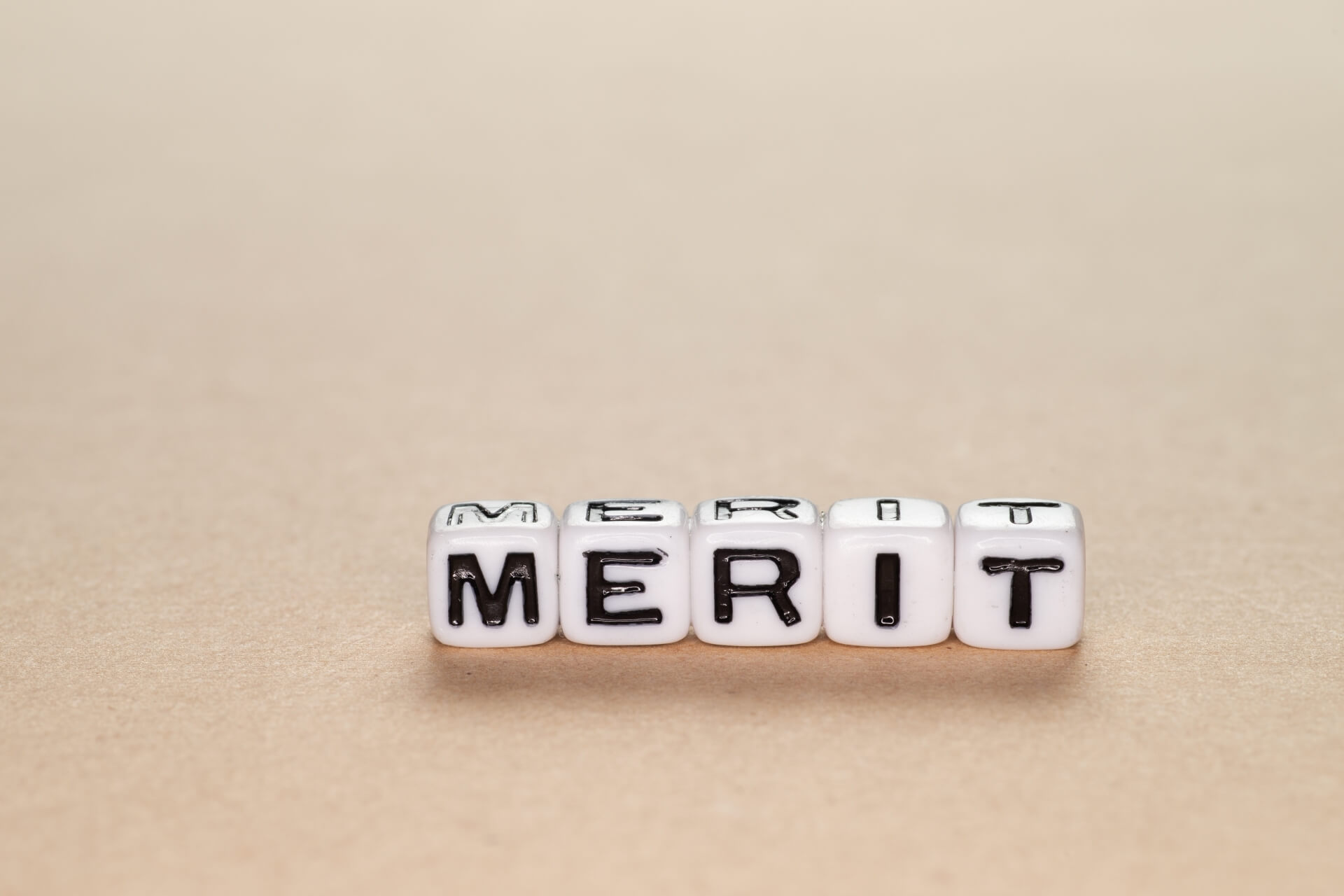 ステンレスに電解研磨を施すことで得られるメリット